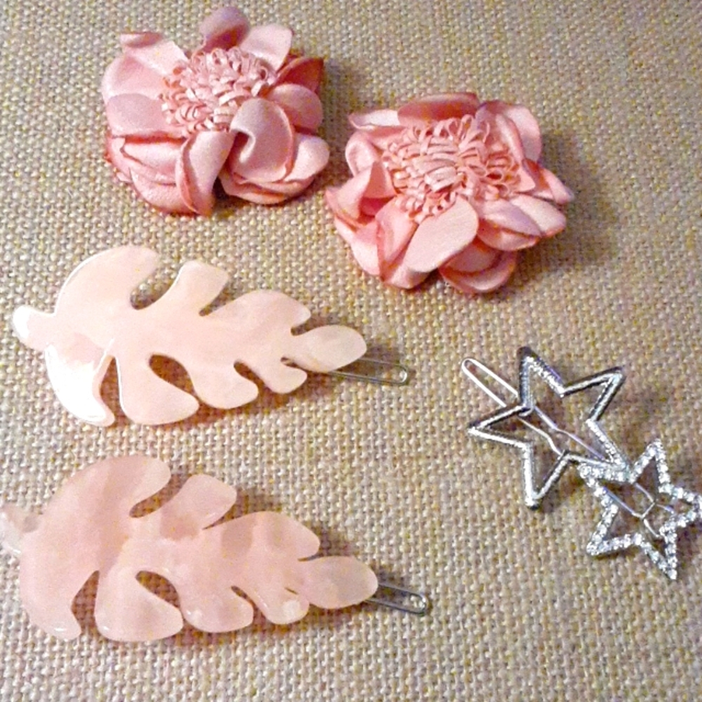 Peach/ Pink. Hair barrettes/ clips -5 pc set
